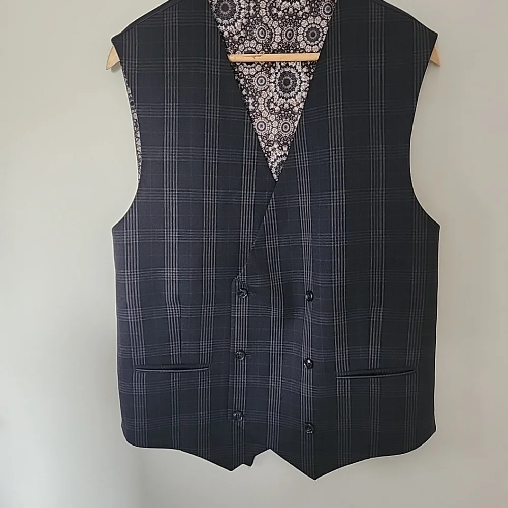 Tallia Men's 2-Pc Suit 42R Navy Gray Burgundy Plaid Wool Blend Blazer & Vest